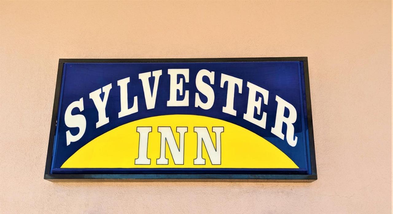 Sylvester Inn Exterior photo